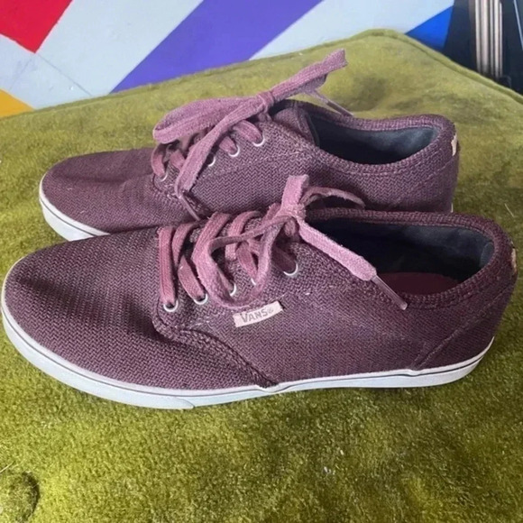 Burgundy Women’s Woven Ultractive Shoes Size 6 EUC! 010‎ - Picture 1 of 6